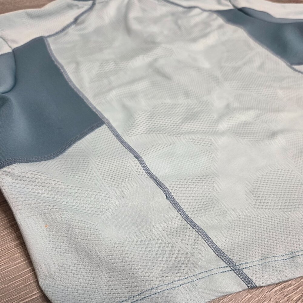 NWT Nike Women's Training Dri-FIT 1/4 Zip Long Sleeve Top Noise Aqua Blue Medium - Picture 10 of 15